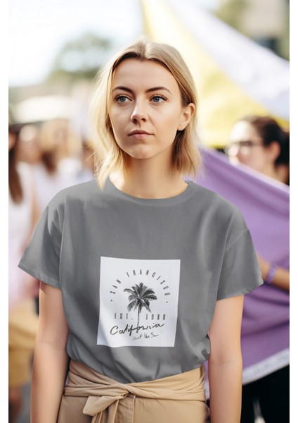 Zuno Kadın Comfort Fit San Francısco Baskılı T-Shirt