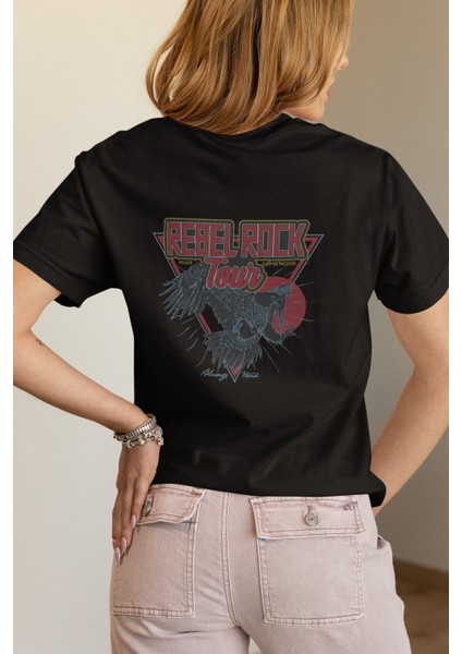 Zuno Kadın Comfort Fit Rebel Rock Town Baskılı T-Shirt