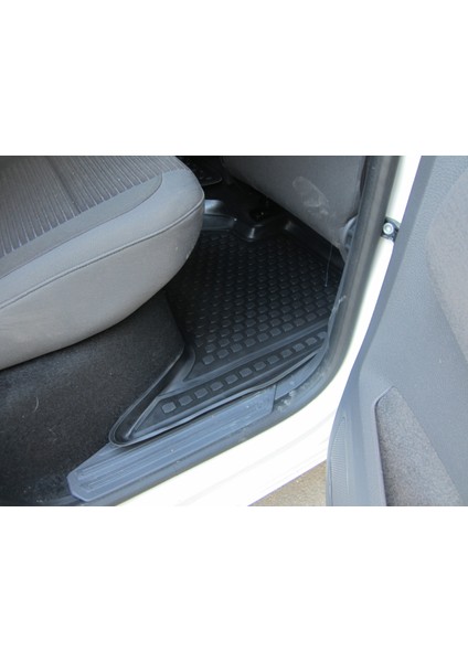 Volkswagen Amarok 3D Siyah Havuzlu Paspas 2010 ve 2022 fırsatları