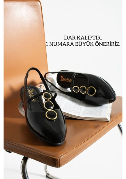 Önü Kapalı Taşlı Arkası Açık Düz Taban Babet Sandalet