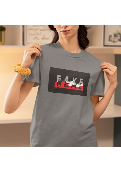 Zuno Kadın Comfort Fit Fake Or Real Baskılı T-Shirt