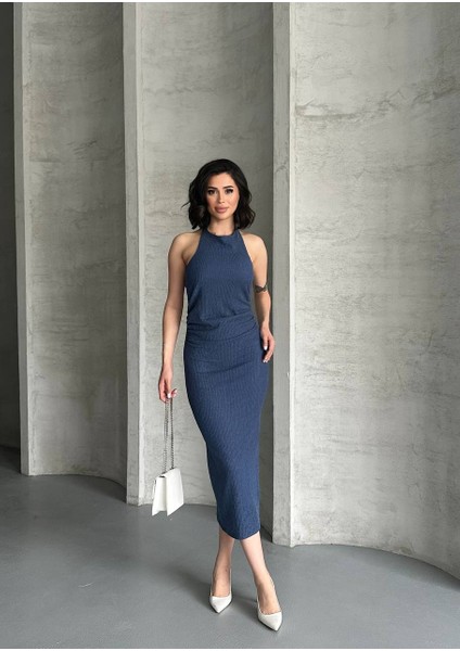 Zarif Halter Yaka Midi Elbise