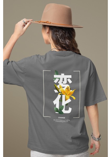 Zuno Kadın Comfort Fit Change Baskılı T-Shirt