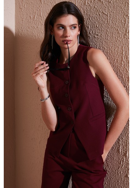 Regular Fit Bisiklet Yaka Kolsuz Düğmeli Basic Bluz Yelek Bayan Yelek 65200004