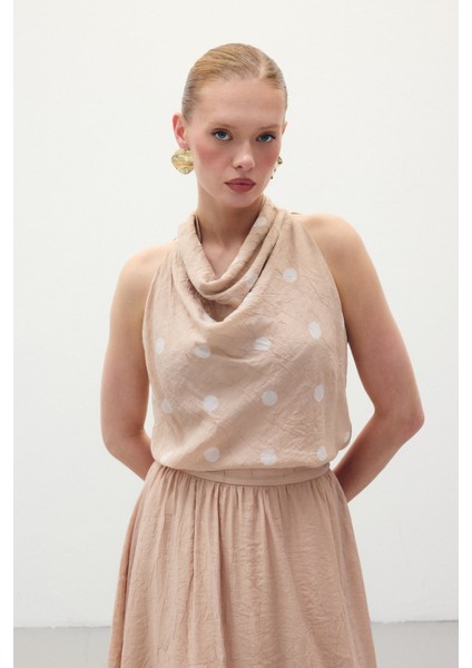 Kolsuz Puantiye Desenli Bluz - Pudra