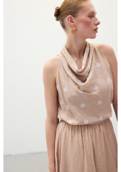 Kolsuz Puantiye Desenli Bluz - Pudra fırsatları