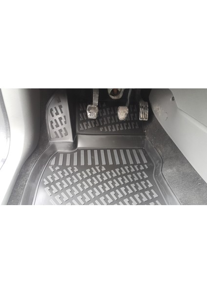 Ford Focus 3D Siyah Havuzlu Paspas 2005 ve 2010