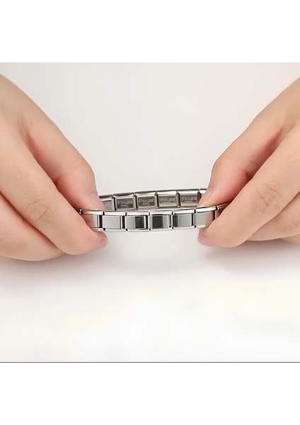 Kişiye Özel Isim Yazılı Italyan Charm 21CM Çelik Bileklik SCB62 fırsatları