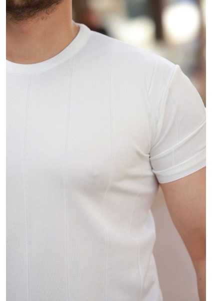 Erkek Ince Çizgi Dokulu Bisiklet Yaka Kısa Kollu T-Shirt modelleri