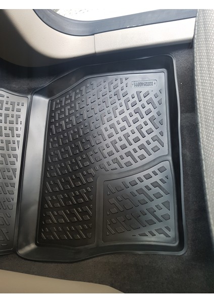 Ford Kuga 3D Siyah Havuzlu Paspas 2012 ve 2019