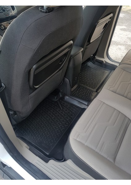 Ford Kuga 3D Siyah Havuzlu Paspas 2012 ve 2019