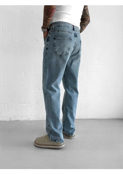 Erkek Regular Fit Yıkamalı Jean Mavi modelleri