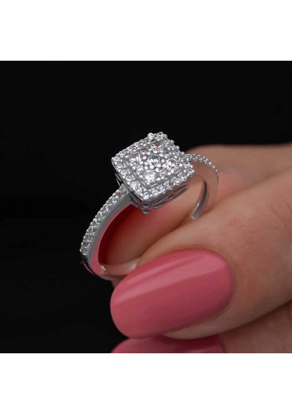 Gümüş Kare Zirkon Taşlı Kadın Yüzük