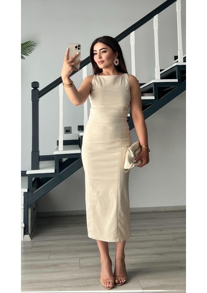 Taş Vücuda Oturan Midi Elbise
