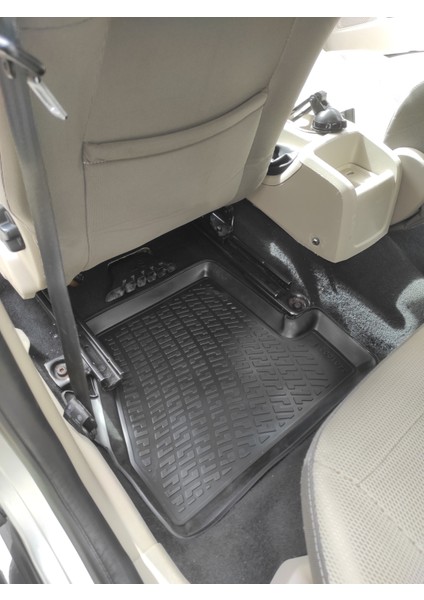 Ford Focus 3D Siyah Havuzlu Paspas 2011 ve 2014