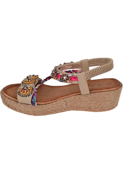 Taşlı Dolgu Taban Kadın Sandalet GJ-153-2 Bej modelleri