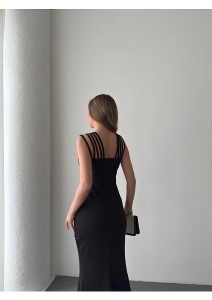 Kadın Omuz Çoklu Askılı Önü Taş Işlemeli Balık Kesim Janjan Krep Maxi Boy Elbise modelleri