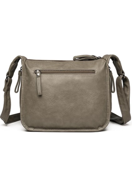 Yıkama Deri Postacı Askılı Kadın Çantası 21-K Barcelona 1934 fiyatları