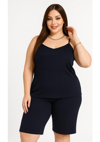 Kadın Büyük Beden Ip Askılı Bluz ve Kapri Alt Üst Pijama Takımı