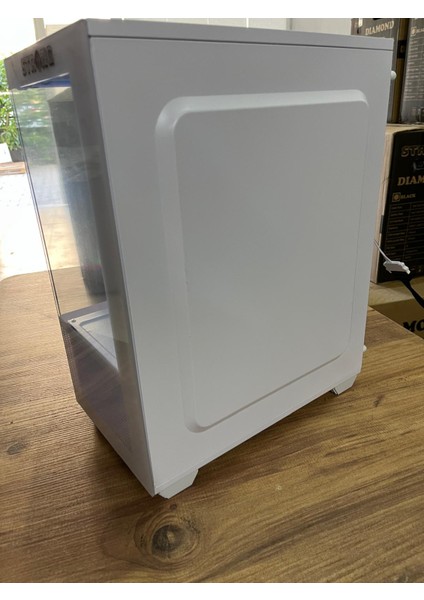 Berry Beyaz Oyuncu Bilgisayarı Kasası Psu Yok