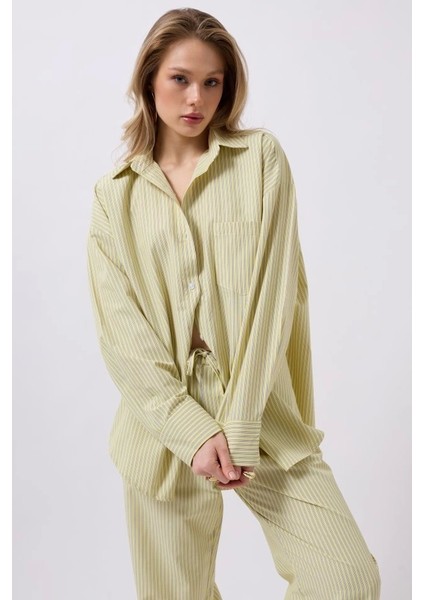 Çizgili Cep Detay Gömlek