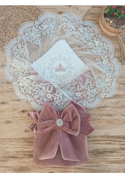 Kadife Kız Bebek Battaniyesi Dantelli Kundak Hastane Çıkışı Yenidoğan %100 Doğal Pamuktan Hediyelik KND45263 fırsatları