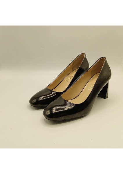 Kaila Siyah Deri Kalın Topuklu Kadın Ayakkabı fırsatları