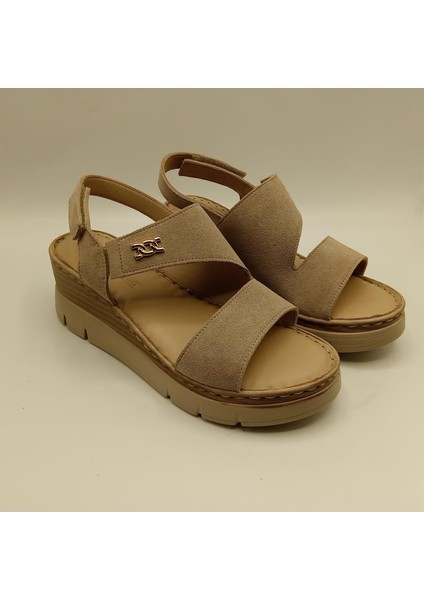 Exclusive Stabil Bej Süet Platform Kadın Sandalet | Zarafet ve Konfor fiyatları