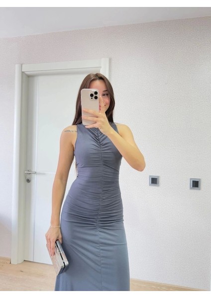 Kolsuz Büzgülü Uzun Elbise - Füme