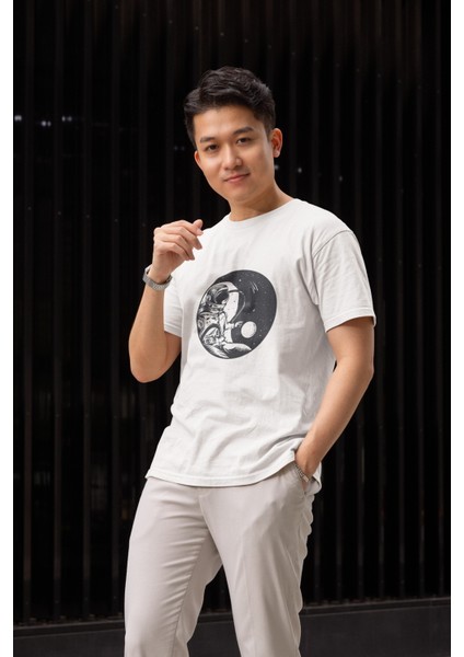 Zuno Erkek Comfort Fit Astronaut Yin Yang Baskılı Tshirt