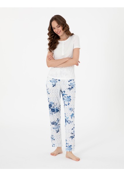 Kadın Beyaz Kısakollu Pijama Takımı 50318991-VR013 fırsatları