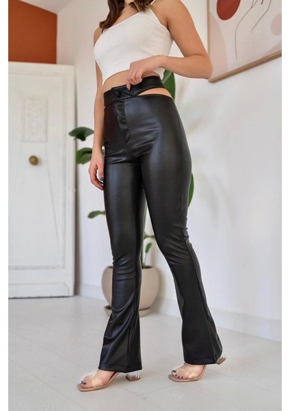 Siyah Bel Detaylı Deri Pantolon fırsatları