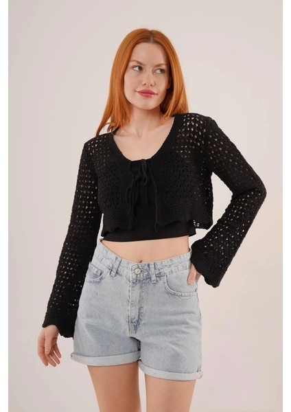 Ön Bağlamalı Ajurlu Crop Siyah Hırka