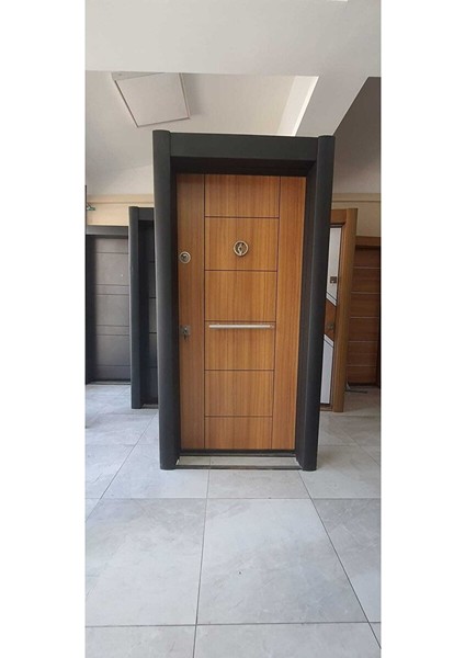 Çelik Kapı, Ahşap Desenli Çelik Kapı, Tırnaklı Çelik Kapı, Daire Kapısı Sağ Açılım modelleri