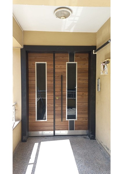 Ahşap Desenli Camlı Apartman Giriş Kapısı