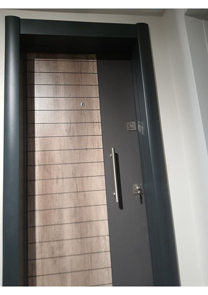 Çelik Kapı , Antrasit Kasalı Rustik Çizgili Düz Model Tırnaklı Sistem Çelik Kapı Sol Açılım modelleri