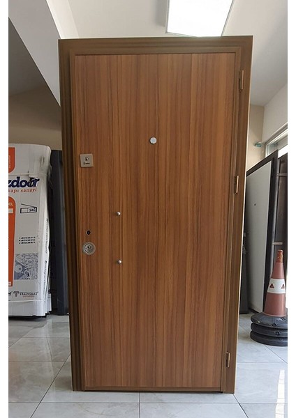 Çelik Kapı, Ahşap Desenli Daire Kapısı, Çelik Kapı Sağ Açılım