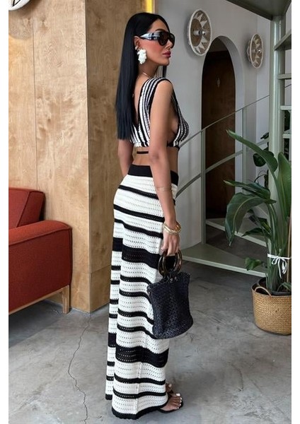 Çizgili Bikini Üst ve Etek Triko Takım 10110 indirimleri