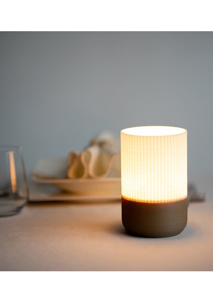Modern Tasarım Candle Serisi Şarjlı Masa Lambası & Aplik | Ahşap Dokulu Ayak