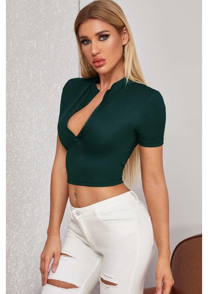 Özel Kadın Yeşil Yarım Fermuarlı ve Kısa Kollu Crop Top Bluz Fırsat!!!