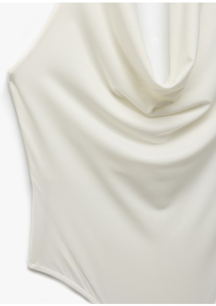 Yeni Sezon Degaje Yaka Kolsuz Slim Fit Bluz indirimleri