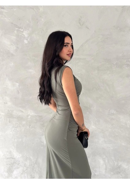 Kolsuz Yırtmaçlı Uzun Maxı Boy Elbise - Yeşil