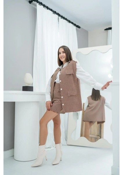 Kahverengi Kazayağı Desenli Yelek ve Şort Takım fiyatları