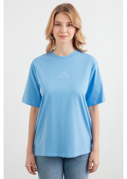 Üçgen Nakışlı Bisiklet Yaka Oversize Tişört indirimleri