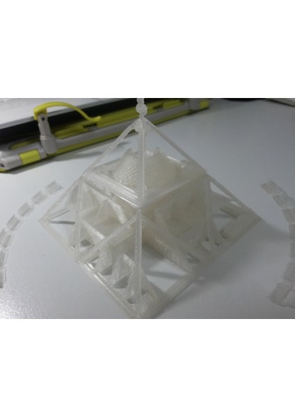Mars Piramidi (Sadece Plastik Aparattır!!!) 3D modelleri