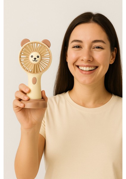 Mini Ayıcık Fan, Sessiz, USB Şarjlı, El ve Masaüstü Kullanımına Uygun