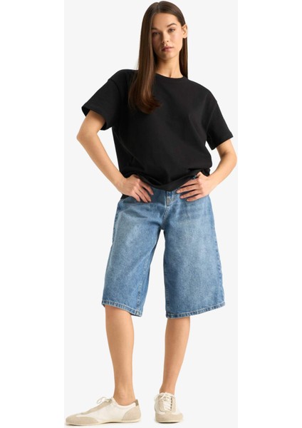 Oversize Geniş Kalıp Bisiklet Yaka Basic Düz Siyah Kısa Kollu Tişört E4935AX25AU fiyatları