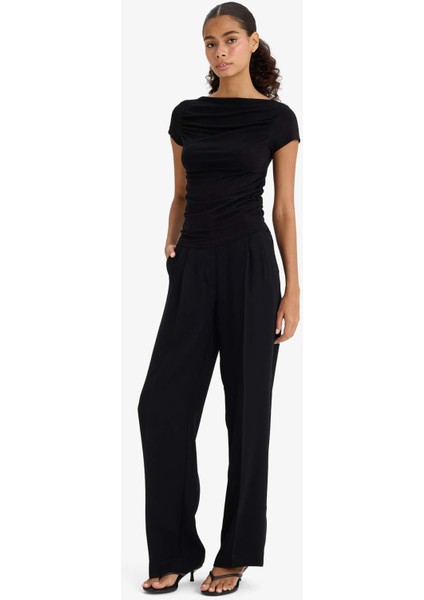 Slim Fit Dar Kesim Kayık Yaka Omzu Açık Siyah Kısa Kollu Tişört fiyatları