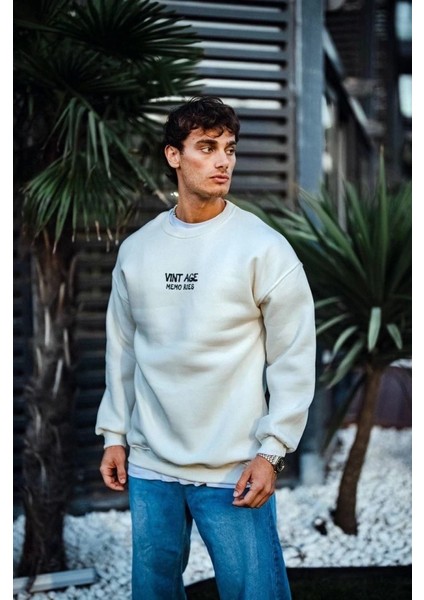 Oversize Bisiklet Yaka Üç Iplik Baskılı Sweatshirt - Beyaz modelleri