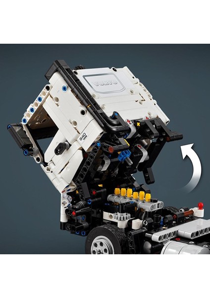 Technic Volvo Fmx Kamyon ve EC230 Elektrikli Ekskavatör 42175 modelleri